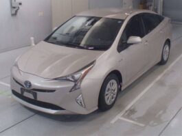 TOYOTA PRIUS S-SAFETY PLUS 2018 BEIGE COLOR