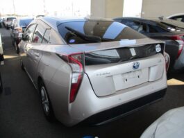 TOYOTA PRIUS S-SAFETY PLUS 2018 BEIGE COLOR