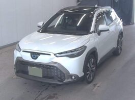Corolla Cross Z package 2022 pearl