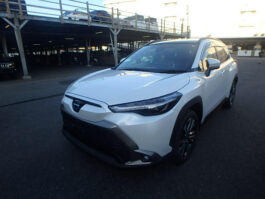 Corolla Cross Z package 2023 Pearl