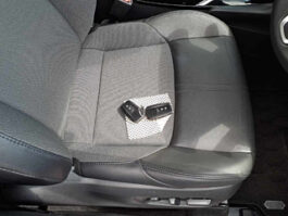 TOYOTA COROLLA CROSS 2021RED WINE COLOUR